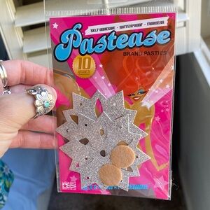 🌼 NEW Pastease Silver Glitter Star Pasties Snowflake Pasties